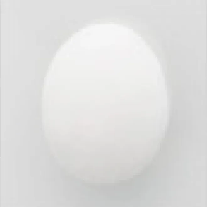 白
